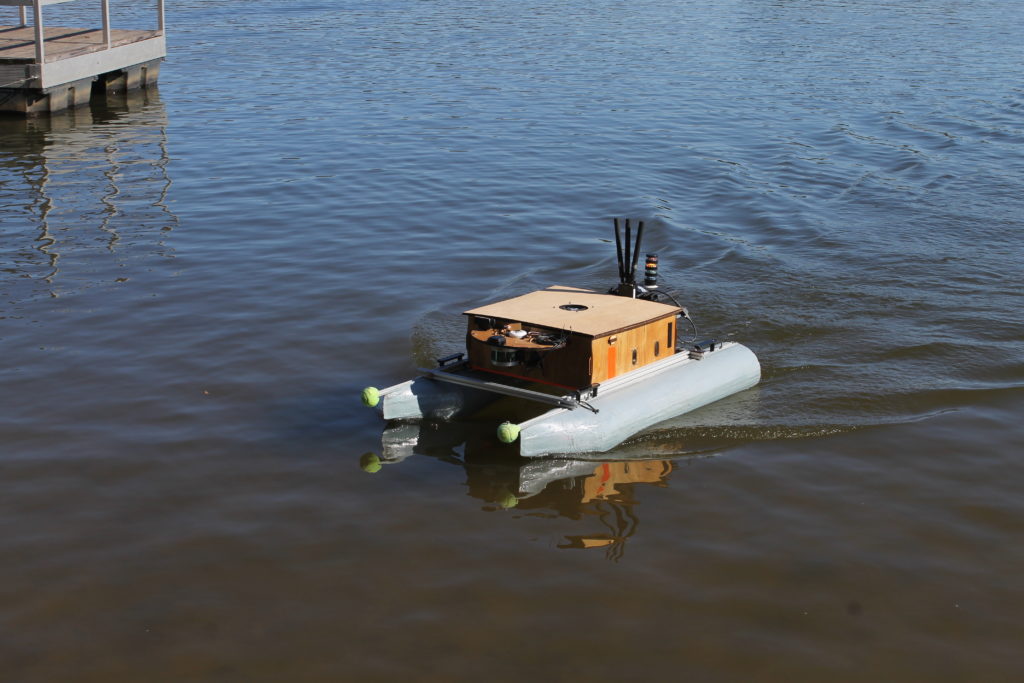 Rc pontoon clearance boat